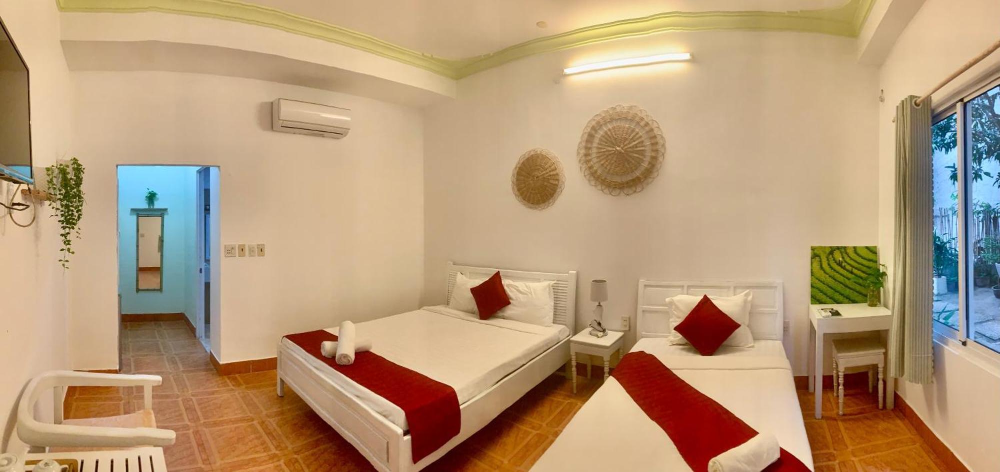Hotel A L Y S S A Seaside Muine Mui Ne Esterno foto