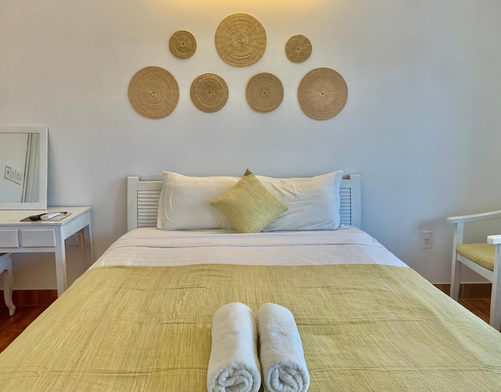 Hotel A L Y S S A Seaside Muine Mui Ne Esterno foto